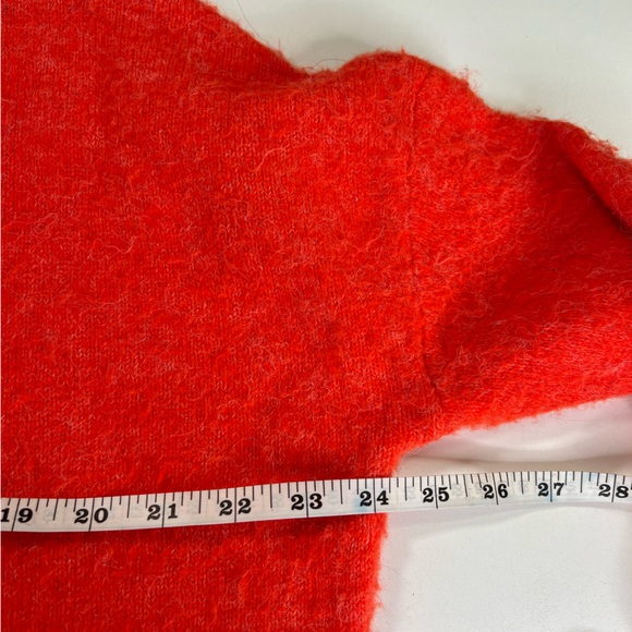 Topshop Red Oversize Cozy Long Sleeve V Neck Stretch
Pullover Sweater - Picture 8 of 13